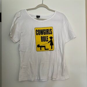 COWGIRLS RULE - Hanes Classic Fit Size Large